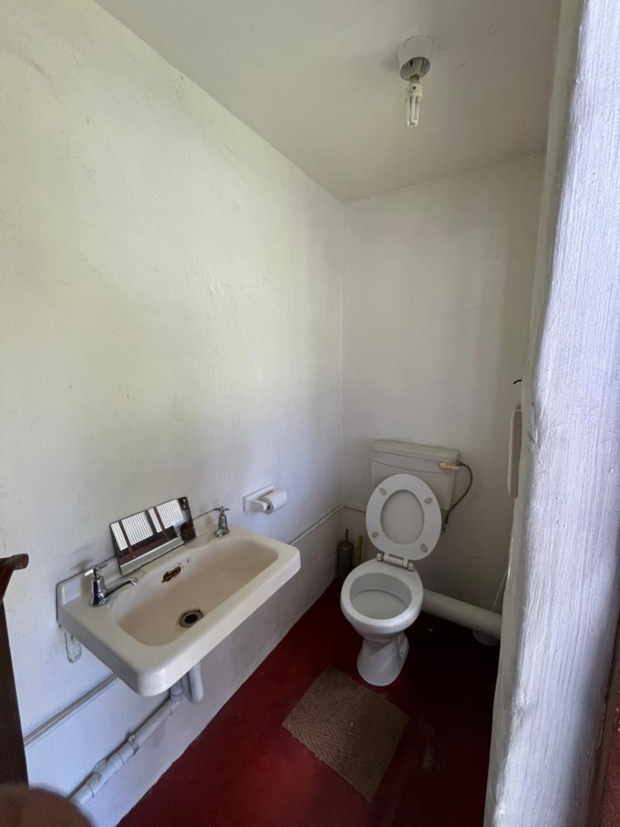 3 Bedroom Property for Sale in Cove Rock Eastern Cape